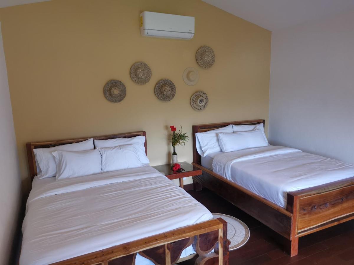 Gatun Lake Lodge Hotel Pueblo Nuevo  ภายนอก รูปภาพ