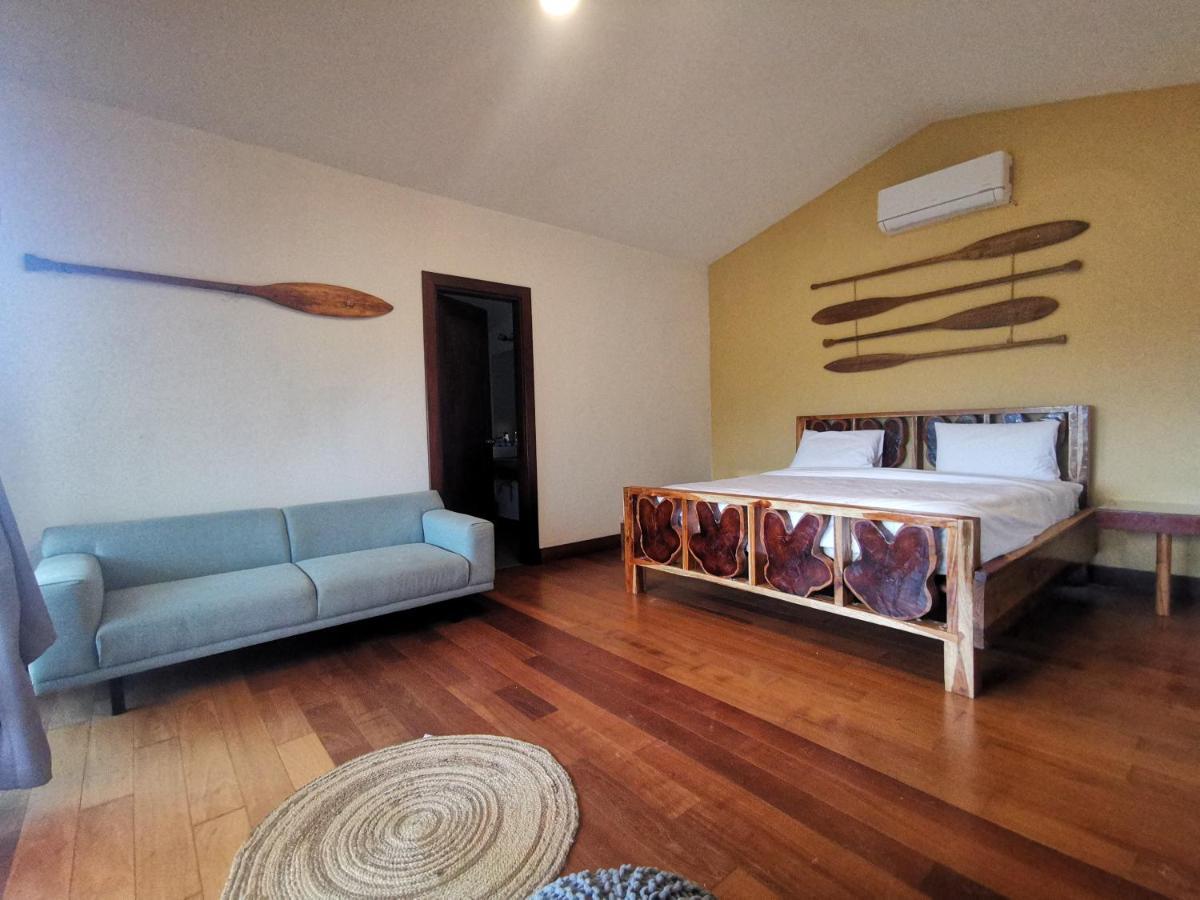 Gatun Lake Lodge Hotel Pueblo Nuevo  ภายนอก รูปภาพ